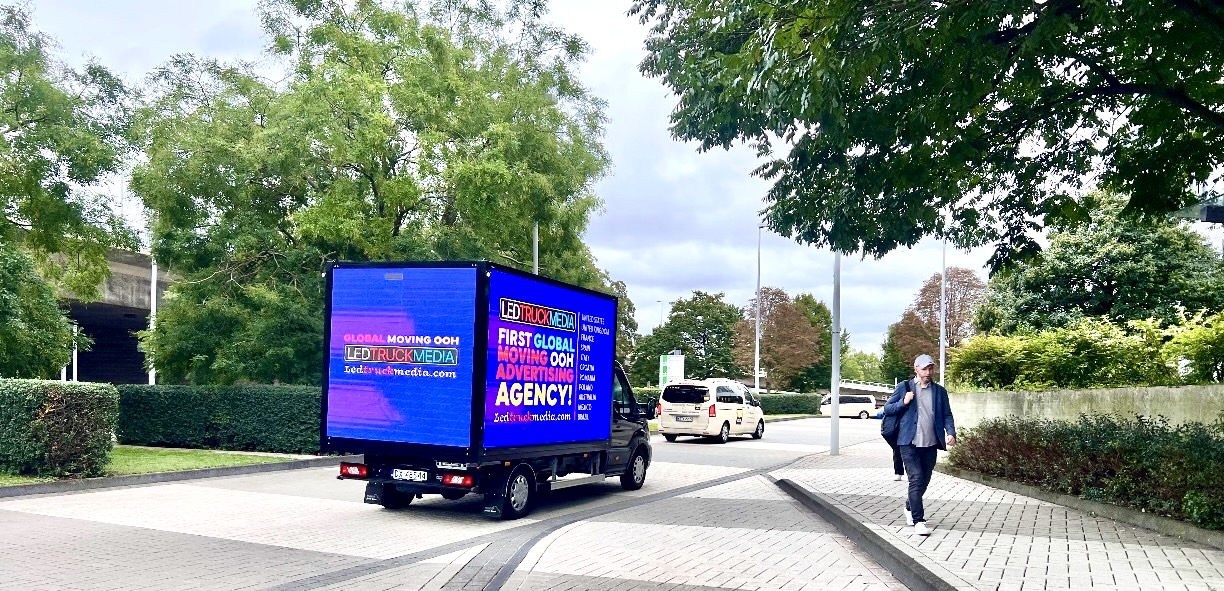 Mobile LED Billboard Truck Advertising in Poznan - European IMG 6697