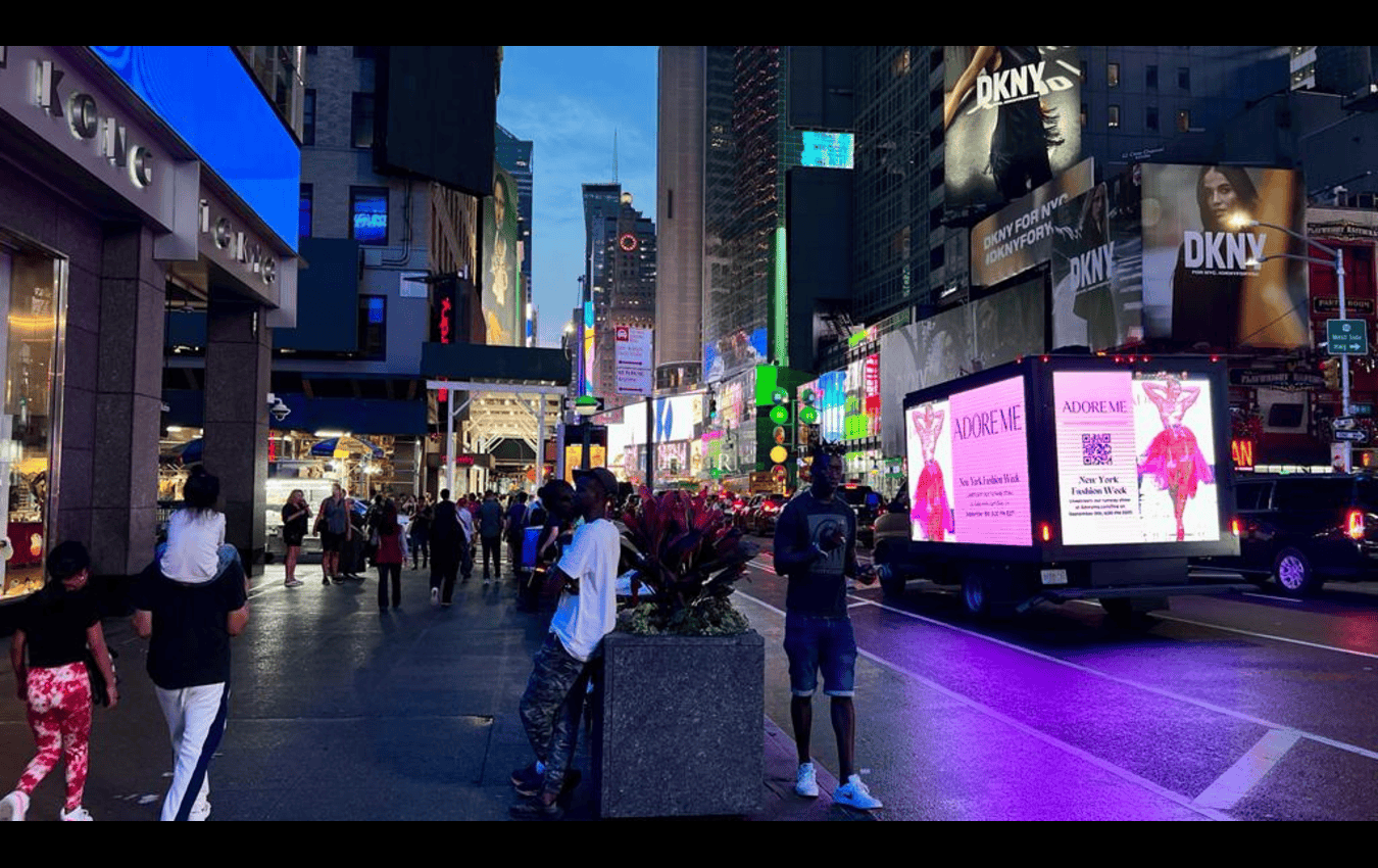 Embracing the Future: The Power of Programmatic Out-of-Home Advertising